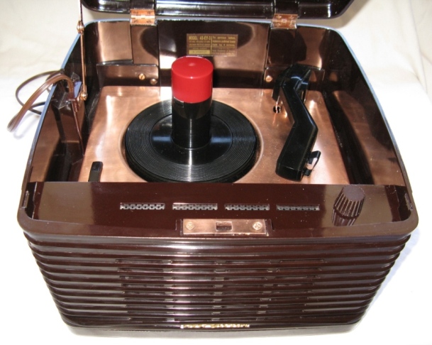 Closeup of topside player mechanism